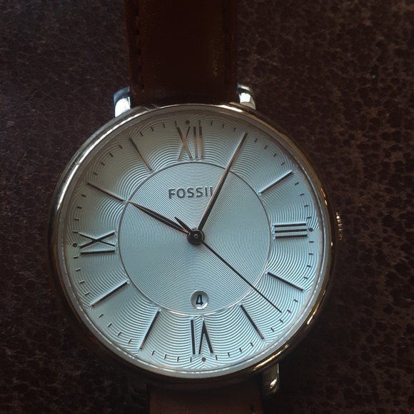 Tan fossil women's watch - Picture 1 of 4